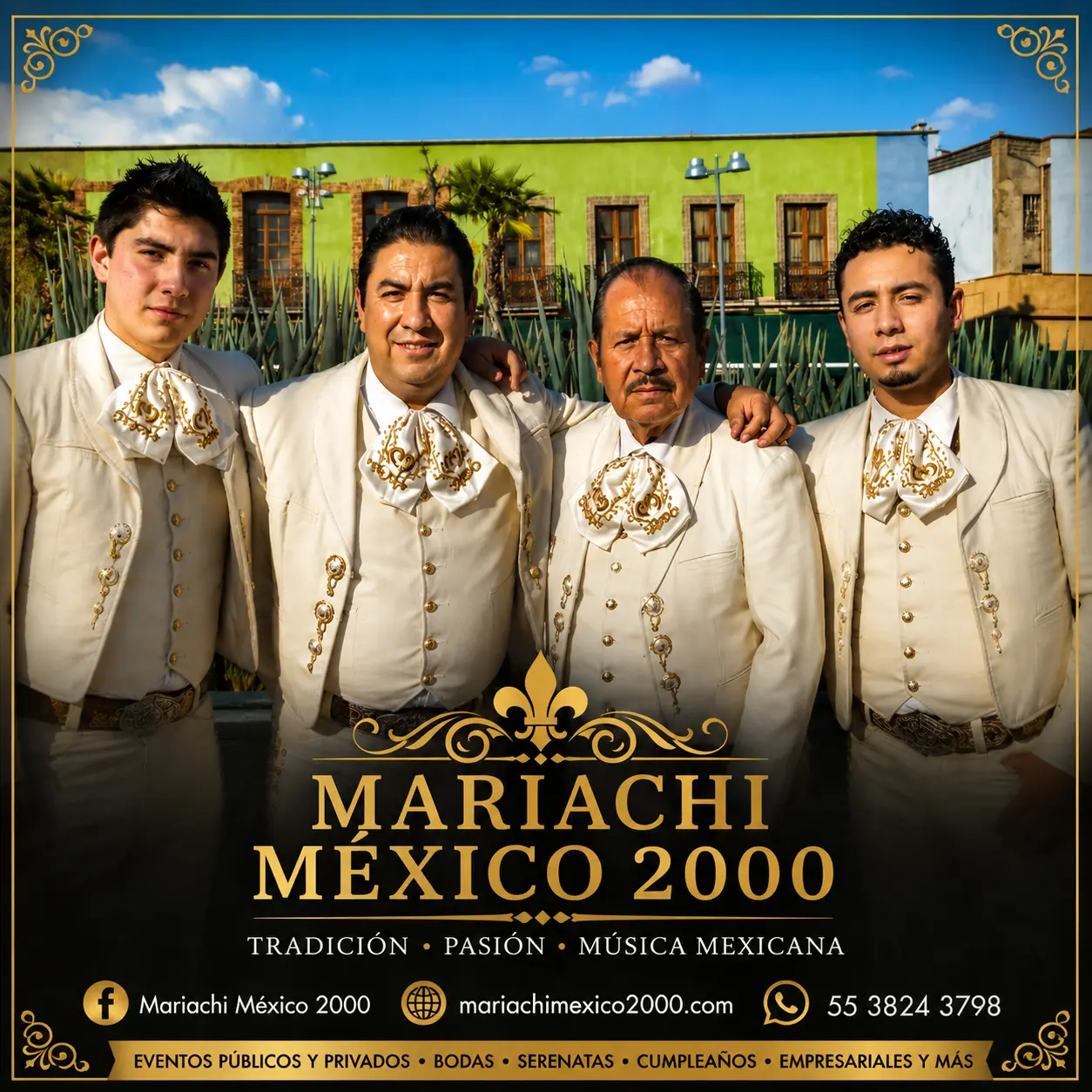 Integrantes de tres generaciones de Mariachi México 2000 en Plaza Garibaldi, Ciudad de México