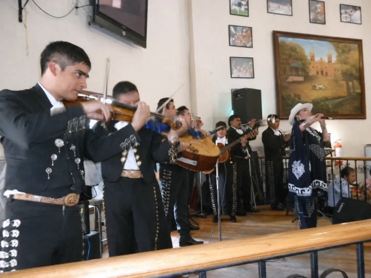 Presentación histórica de Mariachi México 2000 en el Restaurante Guadalajara de la alcaldía Álvaro Obregón, Ciudad de México